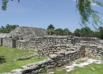 Descubre todo sobre el concepto de zona económica exclusiva: definición, importancia y limitaciones