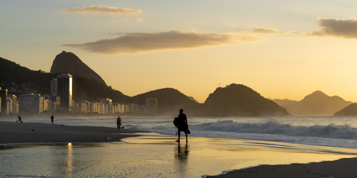 ¿Cómo elegir playas en Río de Janeiro según tranquilidad, entretenimiento y estilo de viaje?