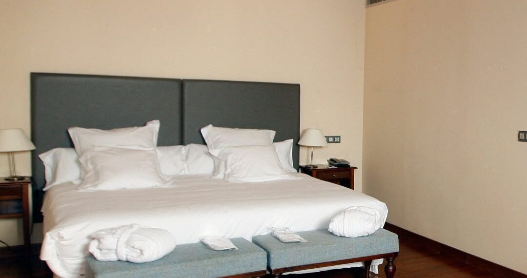 Hotel en Canfranc para descubrir los diferentes tipos de paisajes del Pirineo 