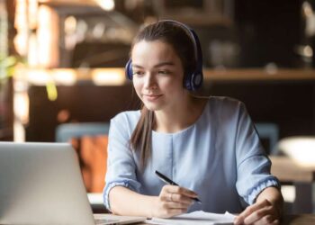 Cómo elegir una formación virtual corta sin perder tiempo ni motivación